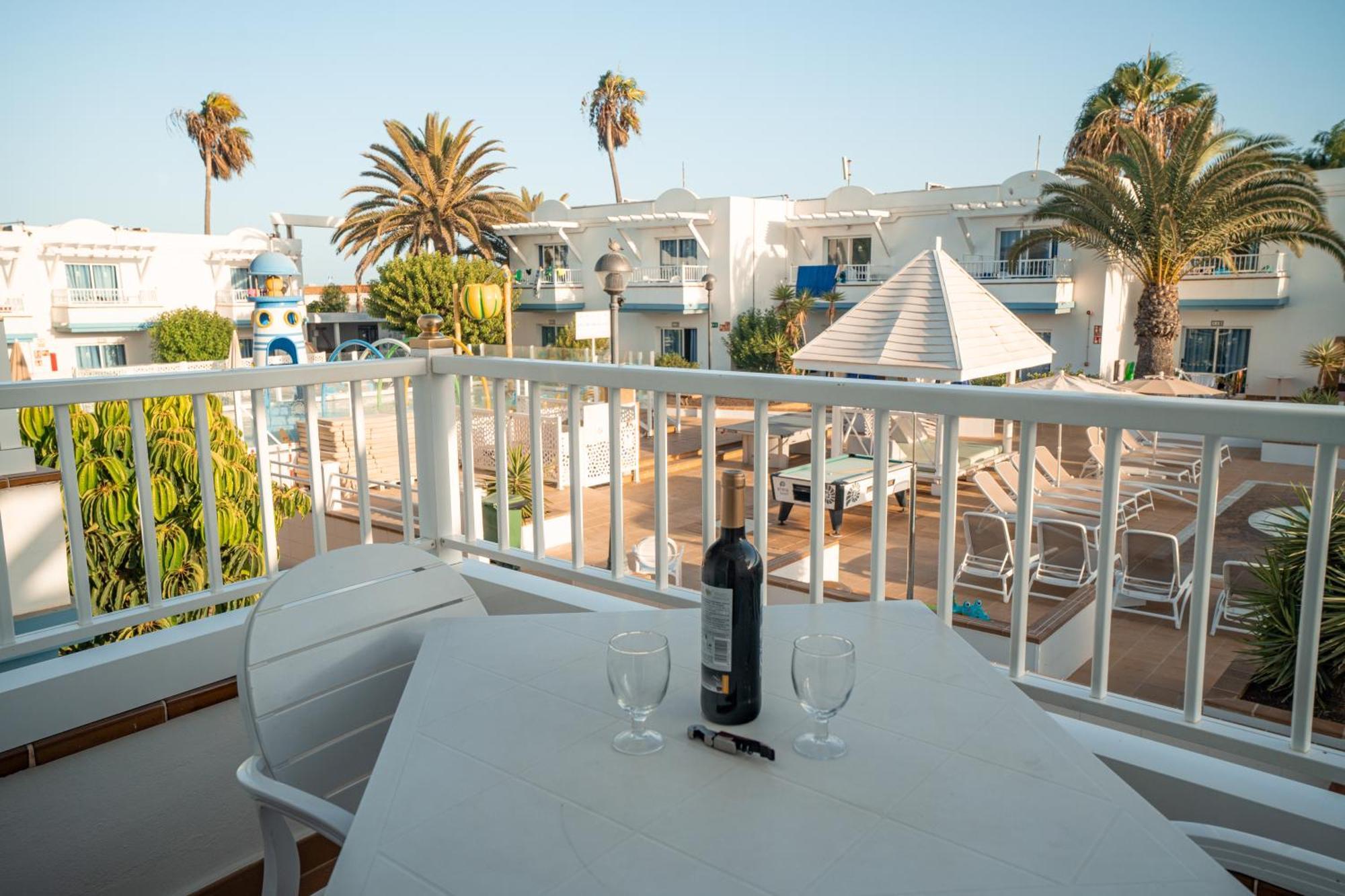 Hotel Arena Beach Corralejo Bagian luar foto